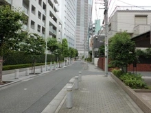 【東京都/中野区本町】グランシュテル中野坂上 前面道路