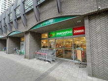 【東京都/中央区勝どき】THE TOKYO TOWERS MID TOWER マルエツ勝どき６丁目店（現地より約10m）：1階部分