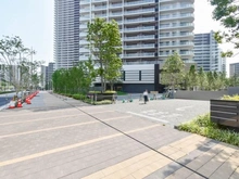 【東京都/中央区晴海】HARUMI FLAG SUN VILLAGE T棟　SKYDUO 敷地内