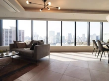 【東京都/中央区勝どき】勝どきザ・タワー リビング：※家具・調度品は物件価格に含まれません。