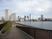 【東京都/中央区晴海】DEUX TOURS Canal&Spa EAST 晴海運河テラス（現地より約680m）