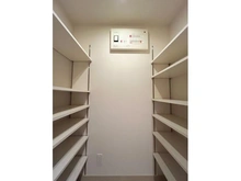 【東京都/江東区白河】パークハウス清澄白河タワー 収納：シューズインクローゼット
