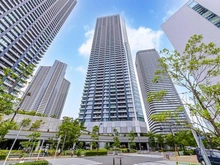 【東京都/中央区晴海】ドゥ・トゥール EAST 外観：写真中央