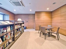 【東京都/中央区晴海】DEUX TOURS（ドゥ・トゥール） WEST 共用部：ブックサロン