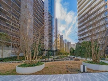 【東京都/中央区晴海】HARUMI FLAG PARK VILLAGE  A棟 敷地内