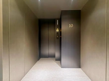 【東京都/千代田区神田多町】プラウド神田 共用部：10階 エレベーターホール