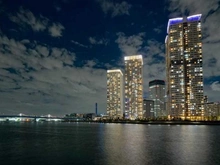 【東京都/中央区晴海】パークタワー晴海 外観：画面上最も右側が当該物件