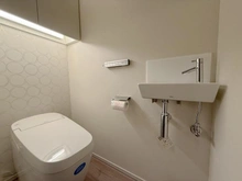 【東京都/世田谷区成城】デュフレベース成城 トイレ：地下1階部分