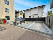 【東京都/世田谷区成城】デュフレベース成城 駐車場