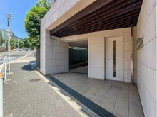 【東京都/港区六本木】オープンレジデンシア六本木美術館前 アプローチ