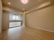 【東京都/中野区江古田】メイツ哲学堂公園 洋室：約6.7帖