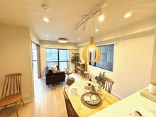 【東京都/港区南青山】南青山ユニハイツ リビング・ダイニング