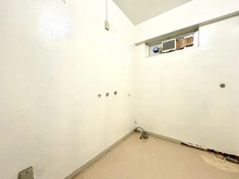 【東京都/渋谷区神宮前】ビラ・グロリア 更衣室