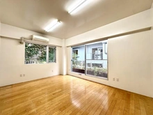 【東京都/渋谷区神宮前】ビラ・グロリア 洋室