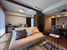 【東京都/渋谷区恵比寿】シティハウス恵比寿伊達坂 LDK：※家具・調度品は販売価格に含まれておりません
（奥）洋室