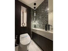 【東京都/港区西麻布】麻布霞町パーク・マンション トイレ