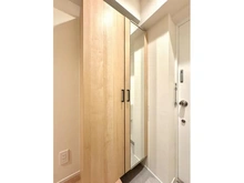 【東京都/港区西麻布】クラウン西麻布 収納（玄関部分）