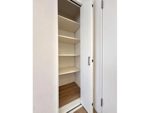 【東京都/港区六本木】六本木アーバンレックス 収納（洋室）