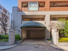 【東京都/港区赤坂】ヴェーゼント赤坂新坂 エントランス