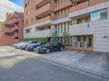 【東京都/港区赤坂】ヴェーゼント赤坂新坂 駐車場