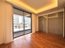 【東京都/港区六本木】ロイヤルシーズン六本木 洋室（約7.0帖）