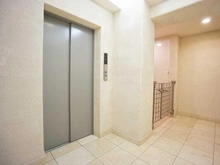 【東京都/千代田区三番町】パレスサイド三番町 エレベーターホール