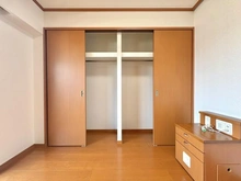 【東京都/港区白金】ザ・レジデンス白金スイート 収納（洋室部分）：※家具・調度品は価格に含まれません