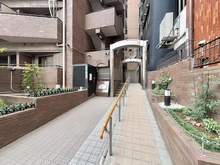 【東京都/港区西麻布】港区西麻布4丁目 中古マンション アプローチ