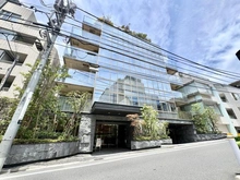 【東京都/港区西麻布】ロイヤルシーズン西麻布 外観