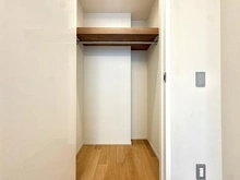 【東京都/港区西麻布】ロイヤルシーズン西麻布 収納：洋室部分
