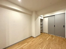 【東京都/港区六本木】アンバサダー六本木 洋室