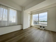 【東京都/文京区目白台】目白台豊坂グランドヒルズ 洋室：約7.8帖（北東側）