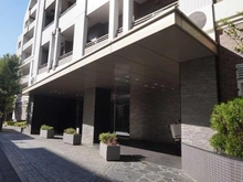 【東京都/新宿区北新宿】レグノ・セレーノ エントランス