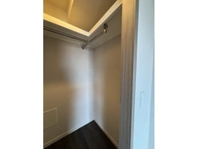 【東京都/新宿区中里町】オーベルアーバンツ神楽坂 洋室収納