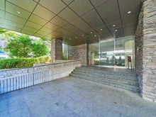 【東京都/新宿区北新宿】It’s東京フォーサイトスクエア エントランス