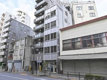 【東京都/文京区水道】東和ビル 外観：写真中央が該当マンションです。