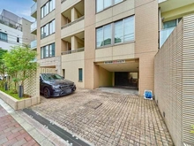 【東京都/新宿区高田馬場】THEパームス高田馬場四丁目 駐車場