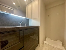 【東京都/新宿区改代町】オープンレジデンシア神楽坂プレイス 洗面室