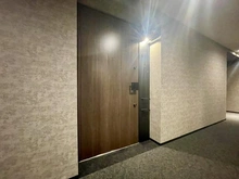 【東京都/新宿区改代町】オープンレジデンシア神楽坂プレイス 玄関