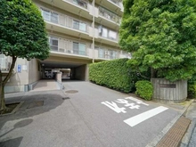 【東京都/新宿区新小川町】飯田橋第一パークファミリア アプローチ