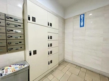 【東京都/新宿区新小川町】グランスイート　ラ・ヴィル 宅配BOX