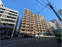 【東京都/新宿区山吹町】ライオンズマンション山吹町 外観：写真中央