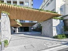 【東京都/千代田区富士見】ブランズ千代田富士見 アプローチ