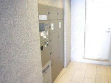 【東京都/新宿区築地町】グラーサ神楽坂 共用部：宅配BOX