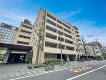 【東京都/新宿区新小川町】アトラス江戸川アパートメント 外観