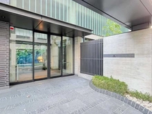 【東京都/新宿区山吹町】ザ・パークハウス山吹神楽坂 エントランス