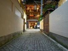 【東京都/新宿区白銀町】神楽坂トワイシアヒルサイドレジデンス 神楽坂　かくれんぼ横丁（現地より約550m）