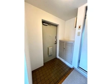 【東京都/新宿区若松町】サンセゾン若松町 玄関