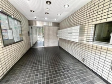 【東京都/新宿区若松町】サンセゾン若松町 エントランス
