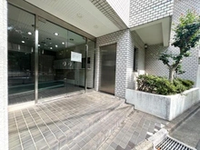【東京都/新宿区若松町】サンセゾン若松町 エントランス
